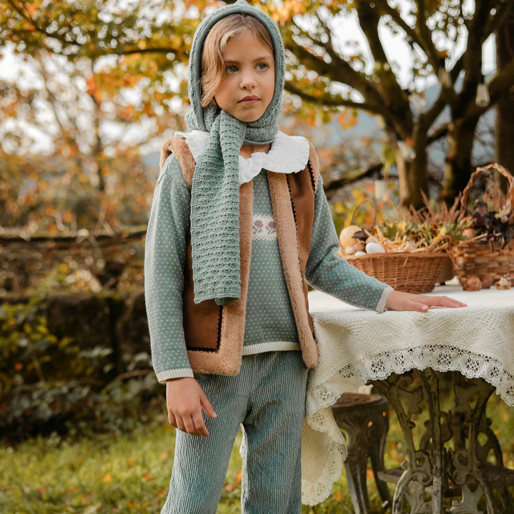 CONJUNTO SUETER VERDE PINO CON PANTALON PANA  BEIGE “POMPON" NIÑA DE 3-12 AÑOS