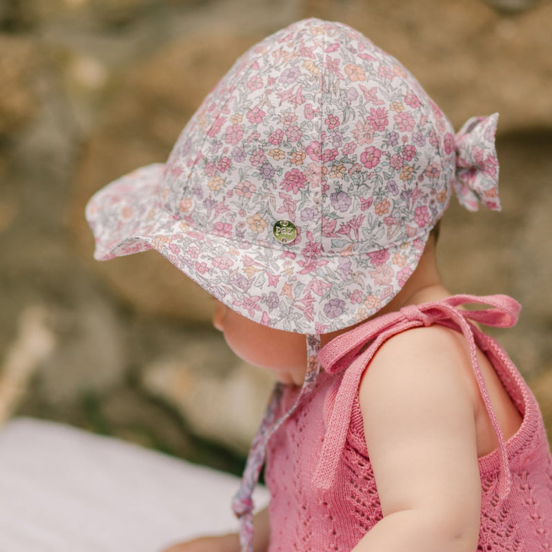 GORRO TELA FLORES LIBERTY "CLAVEL"