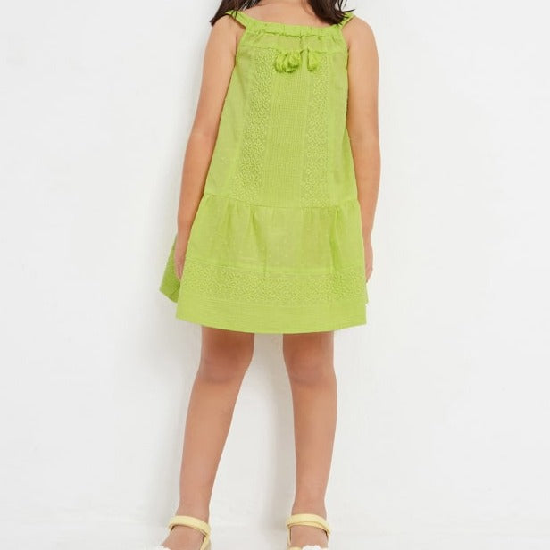 VESTIDO BORDADO CON TIRANTES NIÑA 2-8 AÑOS